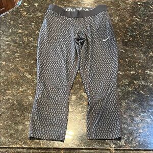 Nike Black and Gray Patterned Leggings